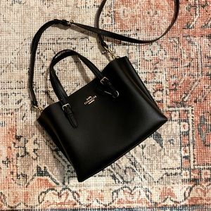 COACH mollie TOTE 25 Brand new black leather